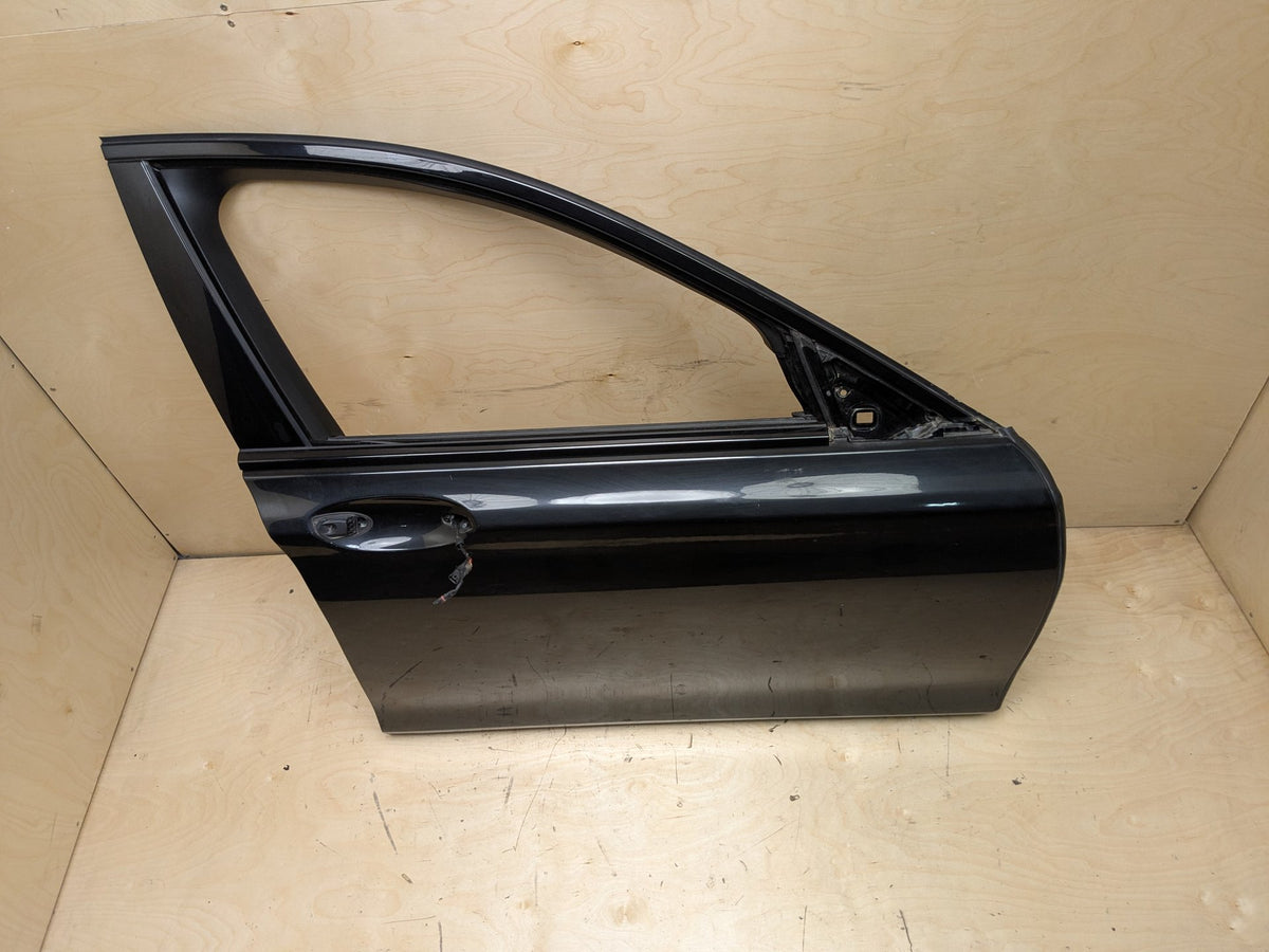 16-22 OEM BMW G11 G12 740 750 M760 Front Right Passenger Door Shell Panel 475