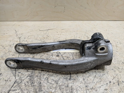 2018-2023 BMW M550i G30 Front Left Driver Spring Strut Shock Absorber Bracket 6861199 OEM