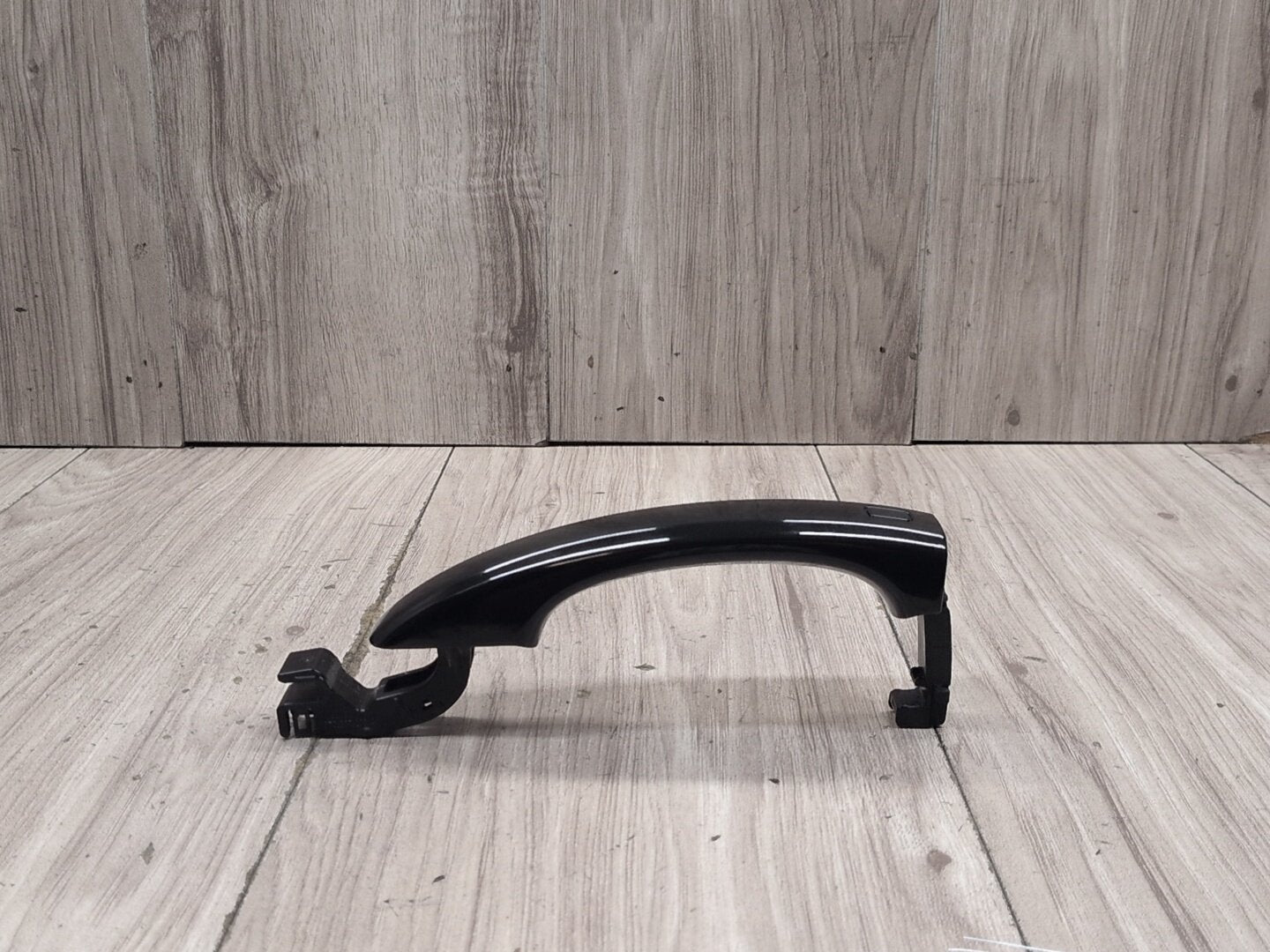 2015-2018 Audi Q3 8U Front or Rear Left Driver Exterior Door Handle w/ Comfort Access 8T0837205A