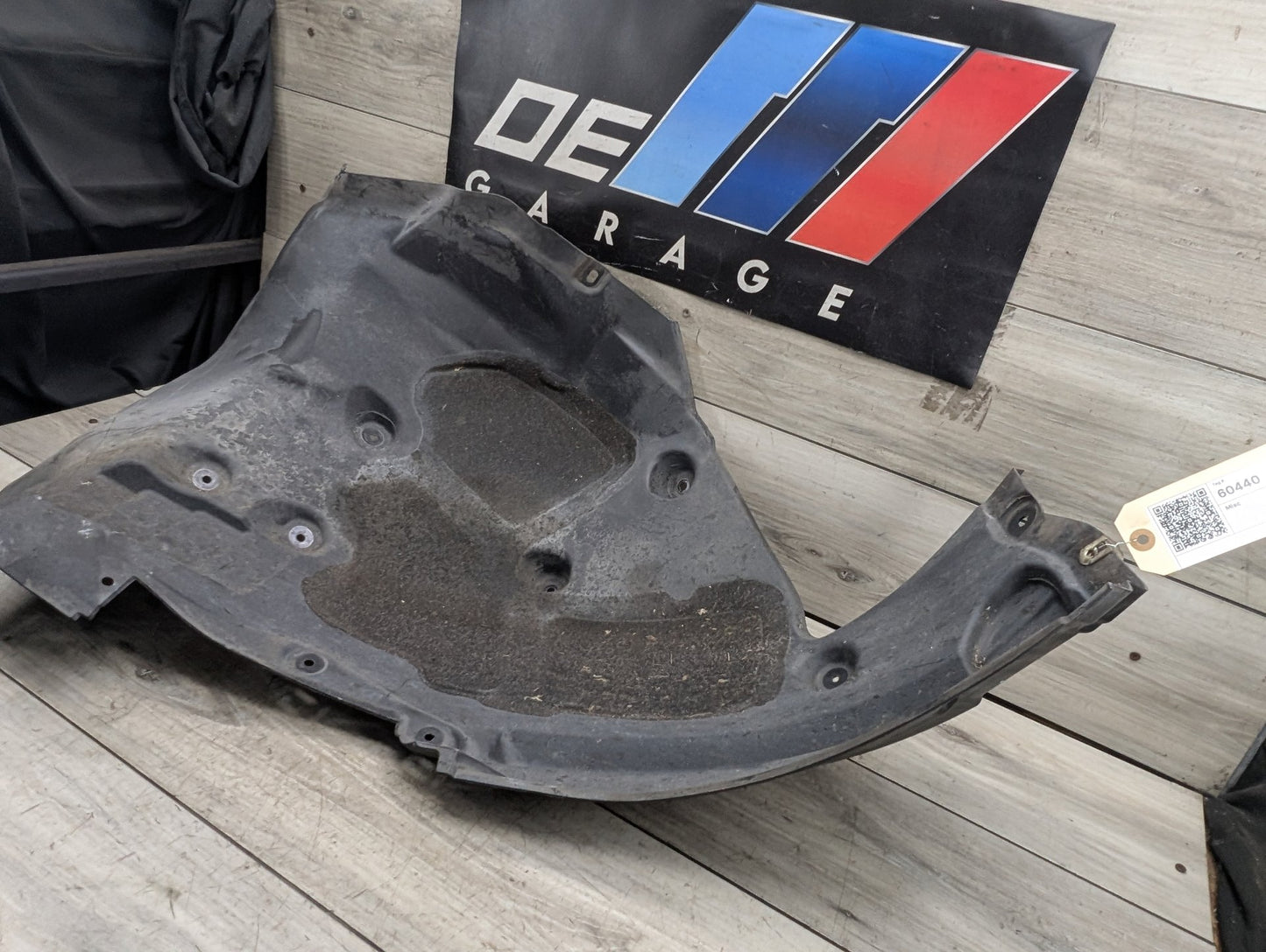 OEM BMW G30 530 540 M550 M SPORT Front Left Driver Fender Liner Splash Shield