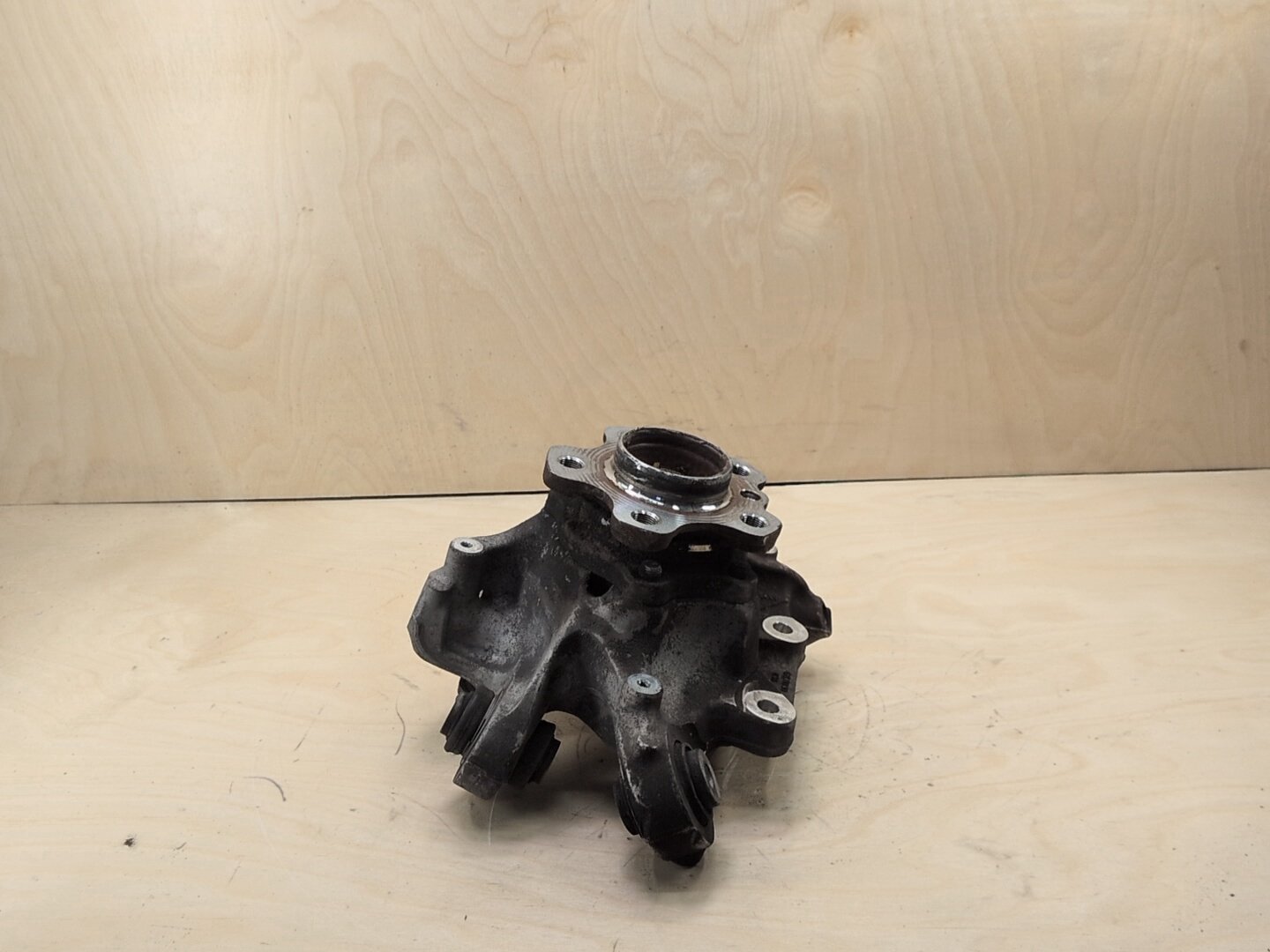OEM BMW G01 X3 30i 30iX M40iX REAR Right Passenger Knuckle Hub Spindle Bearing