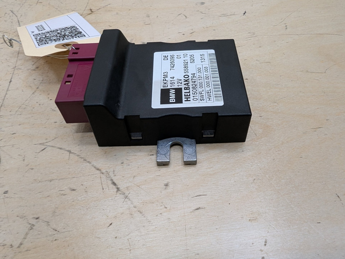 OEM BMW F10 F12 F15 F22 F30 F32 F36 Helbako Fuel Pump Relay Control Module EKPM3