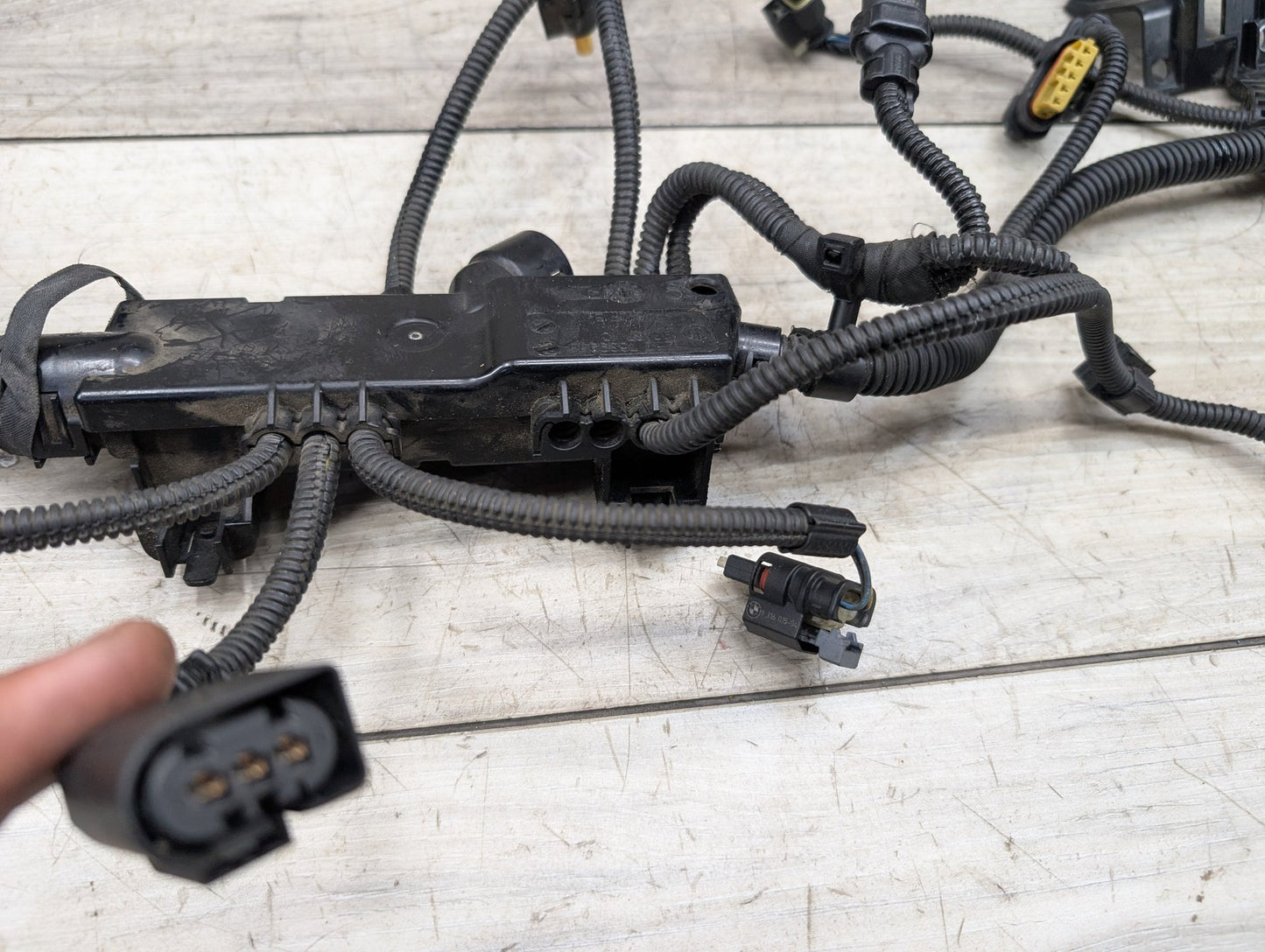 2018 - 2024 BMW X3 G01 Engine Motor Wiring Wire Harness 8694038