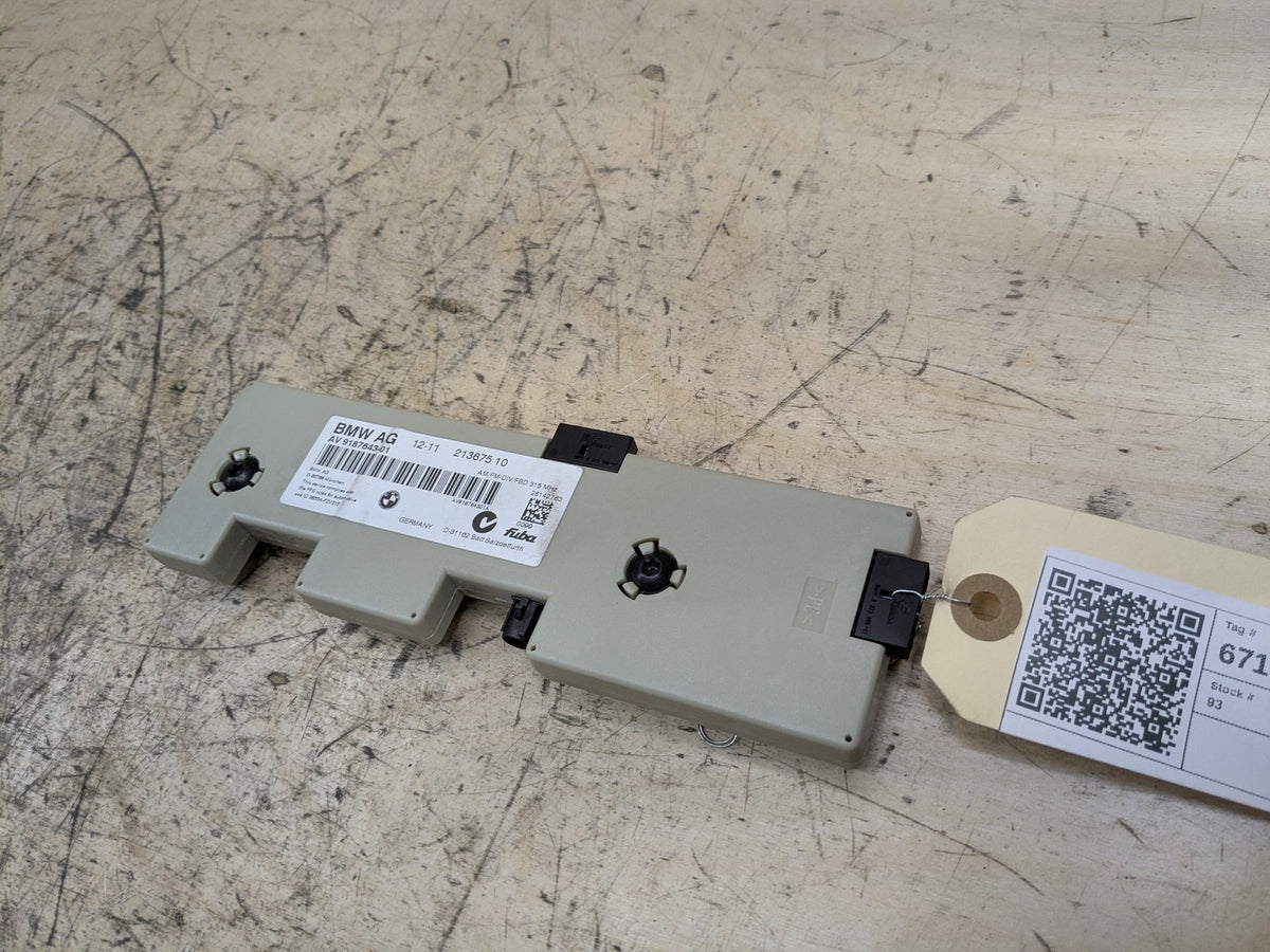 2007-2013 BMW 328i E92 Antenna Telematics Control Module 9187643 OEM