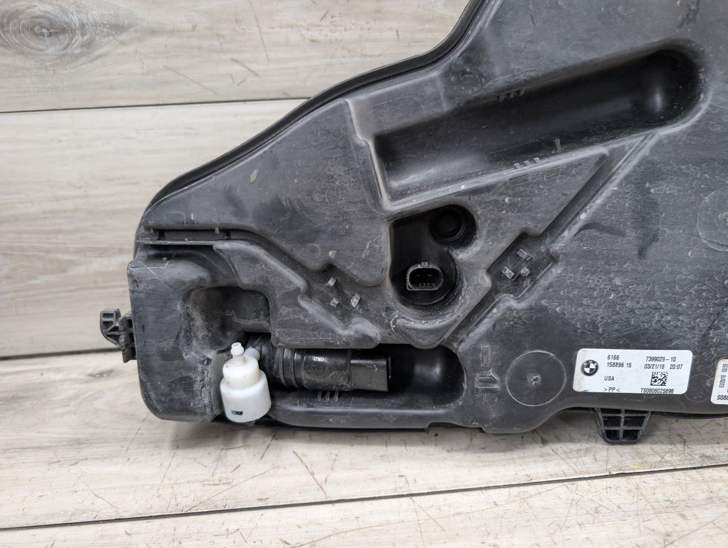 OEM BMW F97 F97 X3 X4 X3M X4M Windshield Wipe Washer Bottle Tank Reservoir
