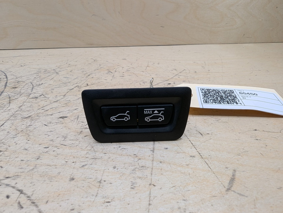 2010-2017 BMW 535i GT xDrive F07 Liftgate Trunk Lid Release Handle Switch 9302262 OEM
