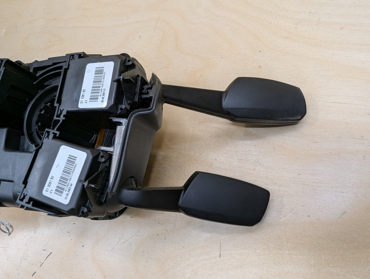 06-13 OEM BMW E89 E90 E92 E93 Steering Switch Control Angle Sensor Clock Spring