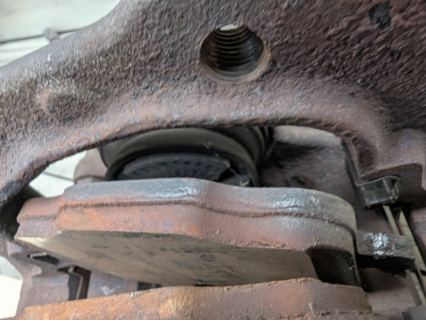 2011-2016 BMW 535i F10 Rear Right Passenger Brake Caliper 6793048