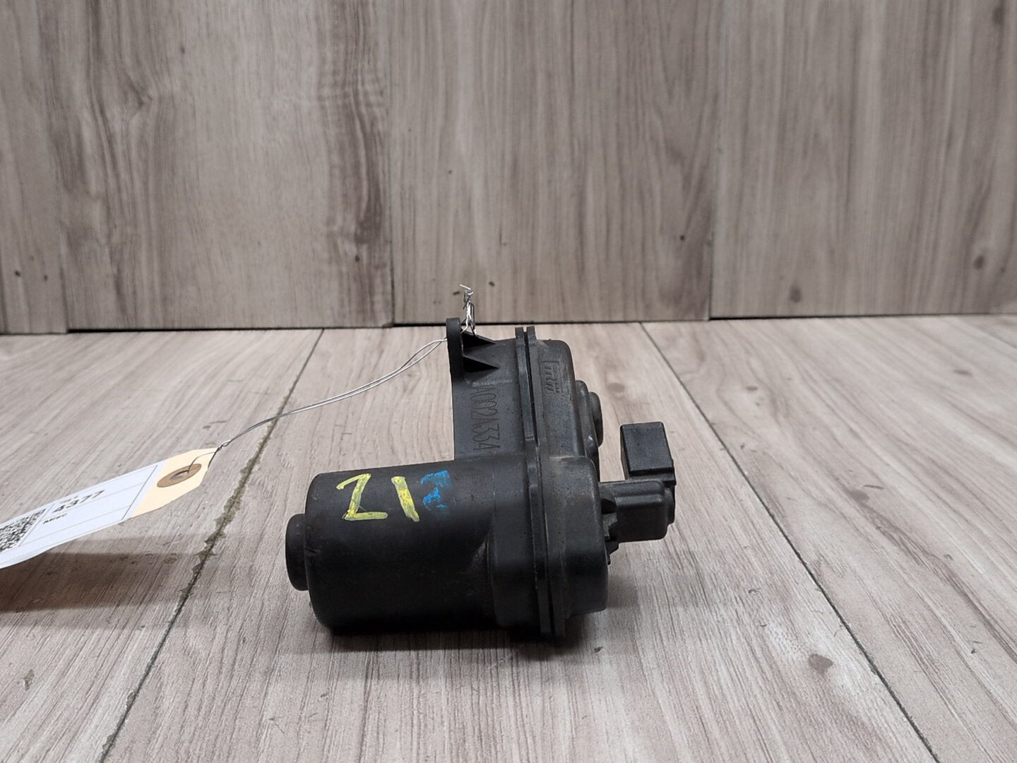 2019 - 2026 BMW X5 G05 Rear Left or Right Brake Caliper Actuator 6888850 N63B44M3