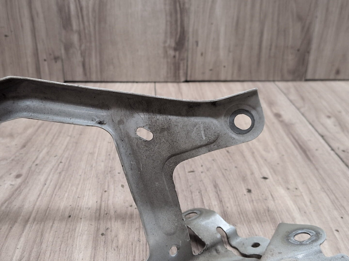 2017-2023 BMW M550i G30 Front Left Driver Fender Brackets SET 7349617 OEM