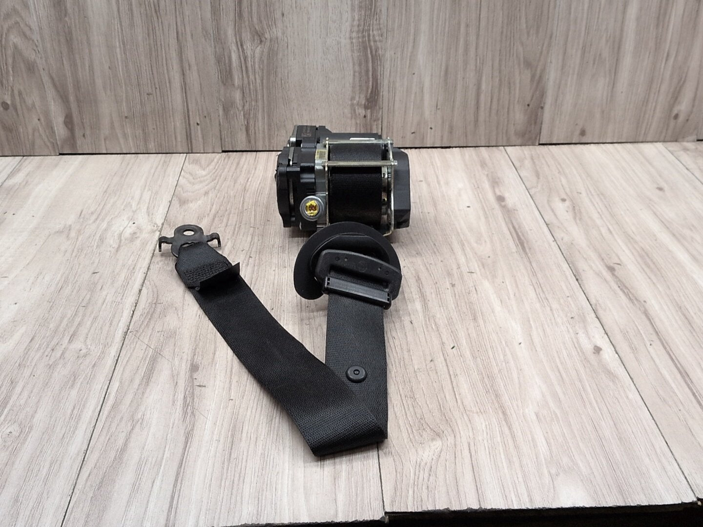 13-15 OEM BMW F01 F02 Front Right Passenger Seat Belt Seatbelt Retractor Black
