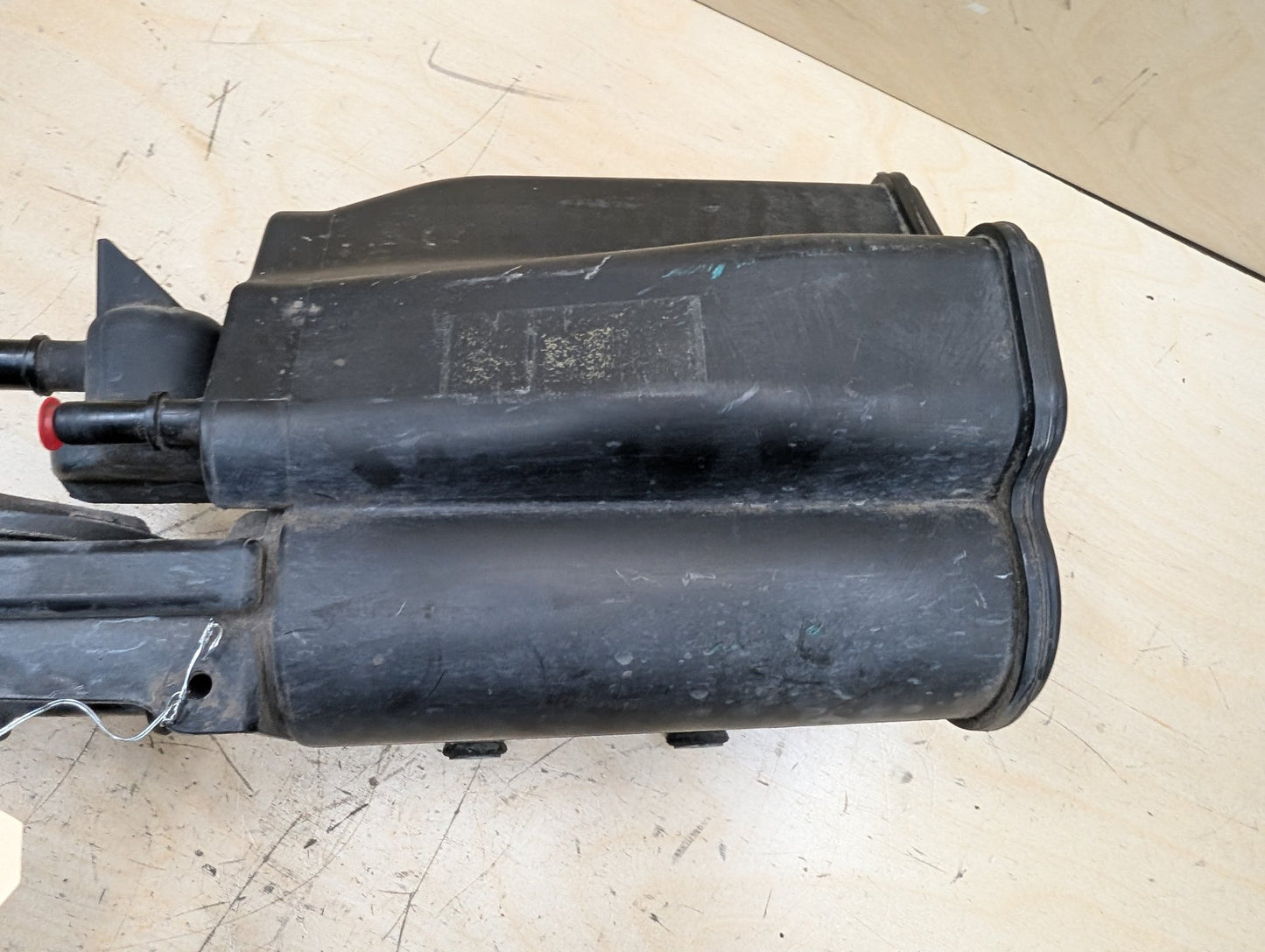 2012-2018 BMW 320i F30 Fuel Vapor Charcoal Canister 7297330