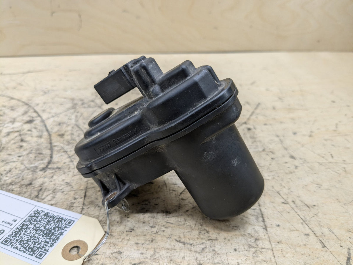 2016-2019 BMW 740Li G12 Rear Left or Right Brake Caliper Actuator 6870567 OEM