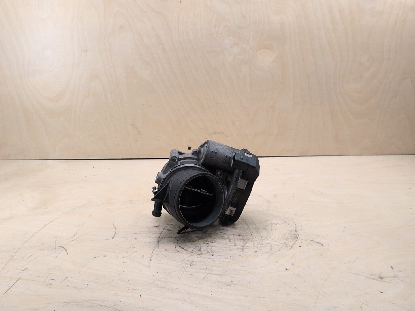 OEM BMW E82 E88 E89 E90 E92 E93 F10 F25 Engine N52 Throttle Body