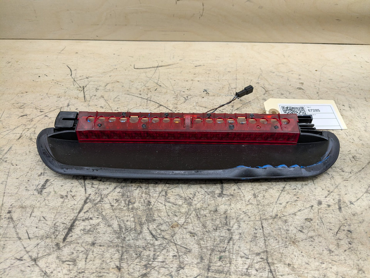 2018-2023 BMW M550i G30 Upper Liftgate Trunk Lid 3rd Brake Light 7360526 OEM