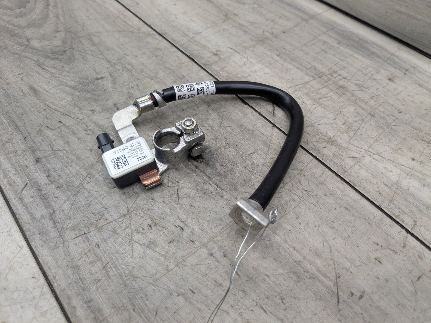OEM BMW G01 G12 G30 530 540 M550 X3 Negative Battery Cable Terminal IBS Sensor