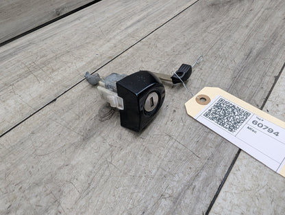 2007-2013 BMW 328i E93 Front Left Driver Key Lock Mechanism w/ Key 7162439