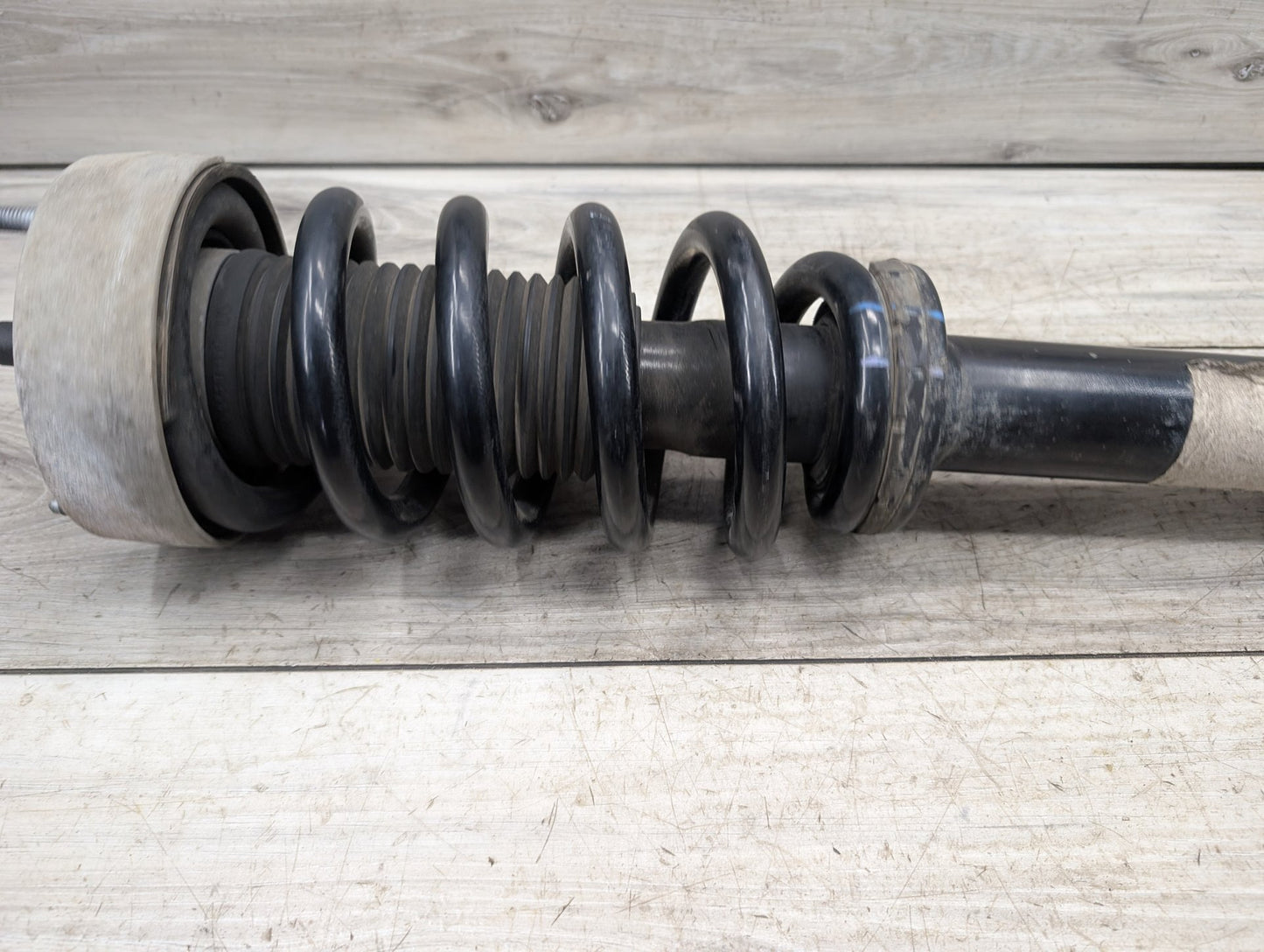 2014 - 2018 BMW X5 F15 Front Left or Right Spring Strut Shock Absorber 6851749 N63B44O1