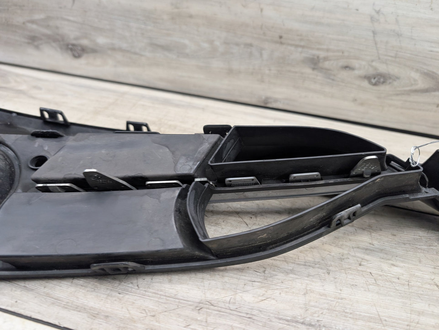 2014 - 2019 BMW 340 F34 Front Left Driver Bumper Cover Grille 7293797 B58B30M0