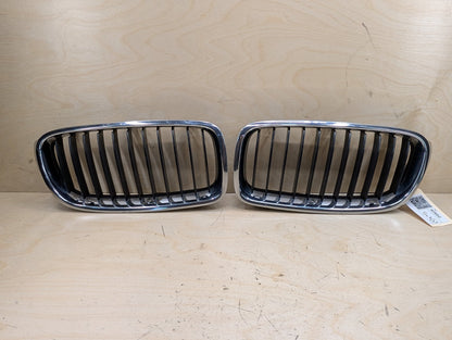 2012-2018 BMW 328i F30 SPORT Front Left Right Upper Bumper Cover Kidney Grilles SET 7260497