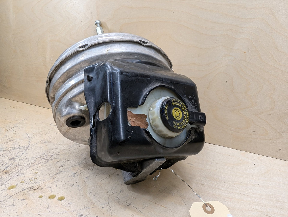 2013-2017 Audi RS5 8T ABS Brake Cylinder Booster Reservoir 8T0612103A