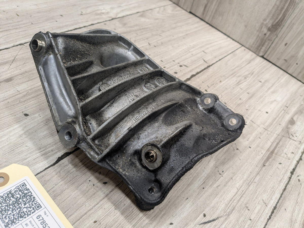 07-13 OEM BMW E88 E90 E92 E93 335 AC Climate Compressor Support Mount Bracket