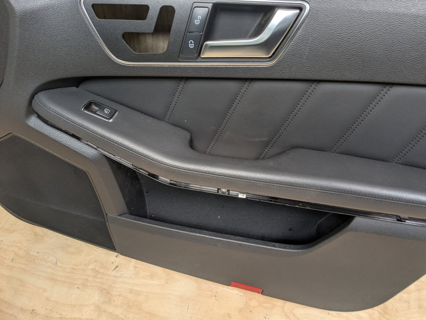 2009-2012 Mercedes-Benz E550 W212 Front Right Passenger Door Shell Panel Black 040