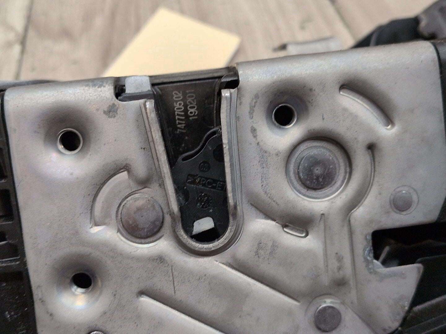 2019 - 2026 BMW X5 G05 Front Left Driver Door Latch Lock Actuator 7477705 N63B44M3