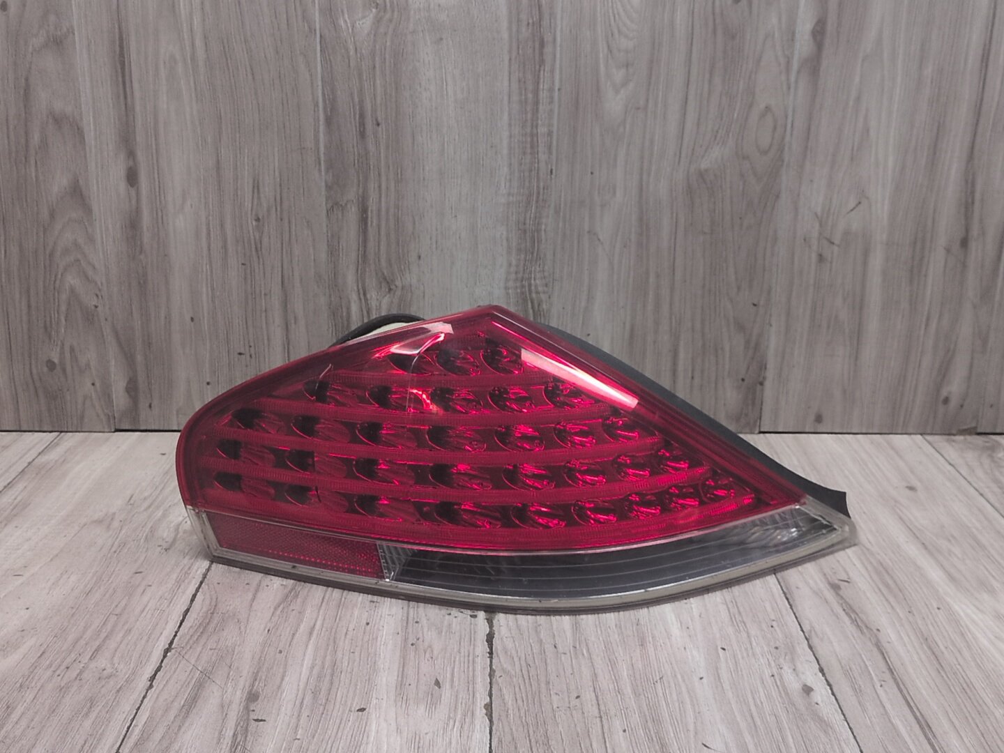 2004-2010 BMW M6 E64 Rear Left Driver Outer Tail Light 7170975 OEM