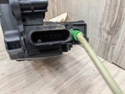 16-22 OEM BMW G11 G12 FRONT LEFT DRIVER Side Door Lock Latch Actuator SOFT CLOSE