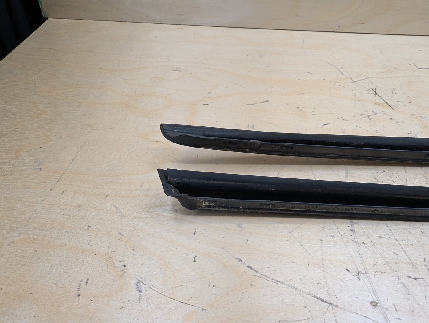 2011-2017 Audi RS5 8T Front Left Right Side Windshield Drip Trim Molding SET 8T0854327A OEM