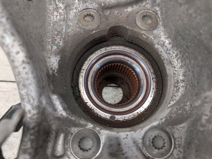 2009 - 2017 Audi Q5 8R Rear Right Passenger Spindle Knuckle w/ Bearing 8R0505432F EA888