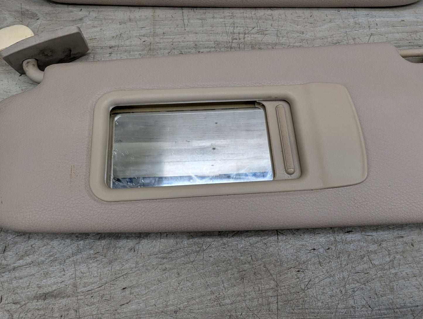 2011-2016 BMW 535i F10 Front Left Right Sun Visor SET 8038165