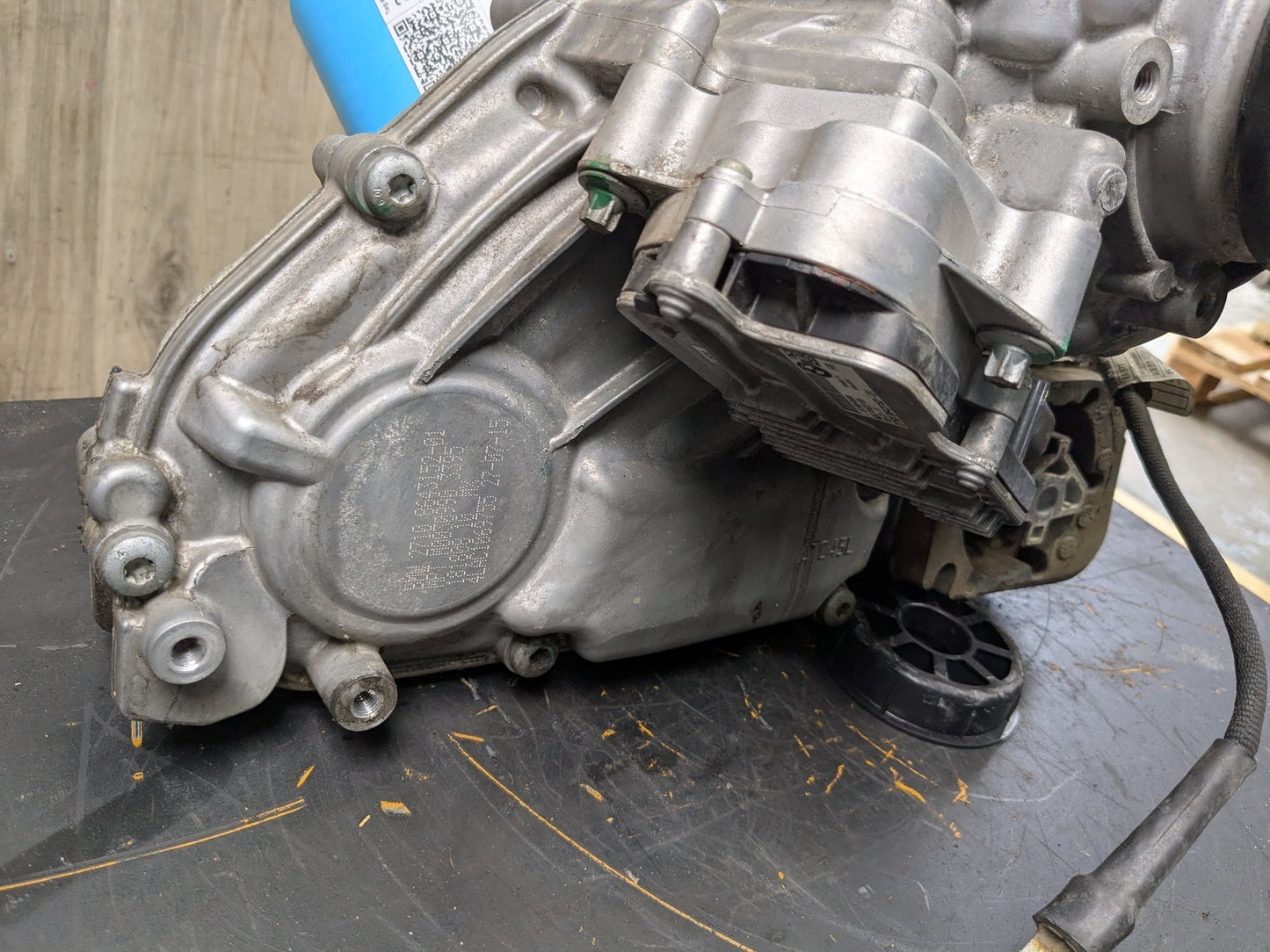 2014 - 2018 BMW X5 F15 Transmission Transfer Case 8643152 N63B44O1