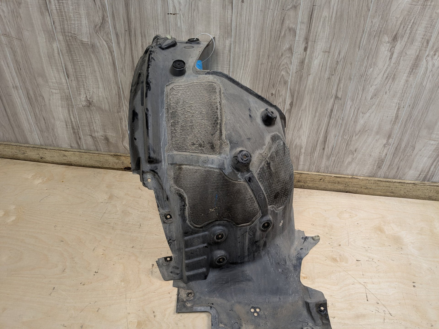 2017-2023 BMW M550i xDrive G30 Front Left Driver Wheel Fender Liner Splash Guard 7340795