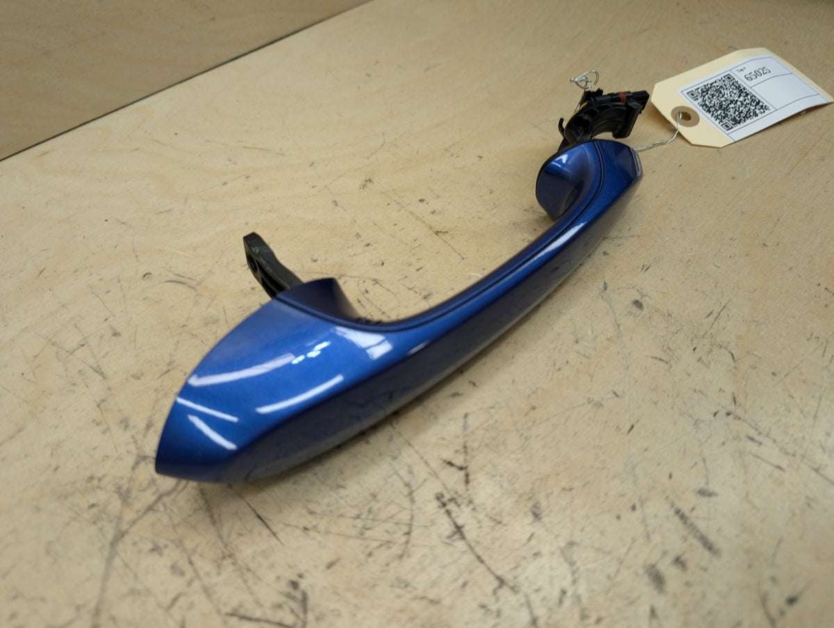 2019-2026 BMW M340i G20 Front or Rear Right Passenger Exterior Door Handle w/ Comfort Access 8492050 OEM