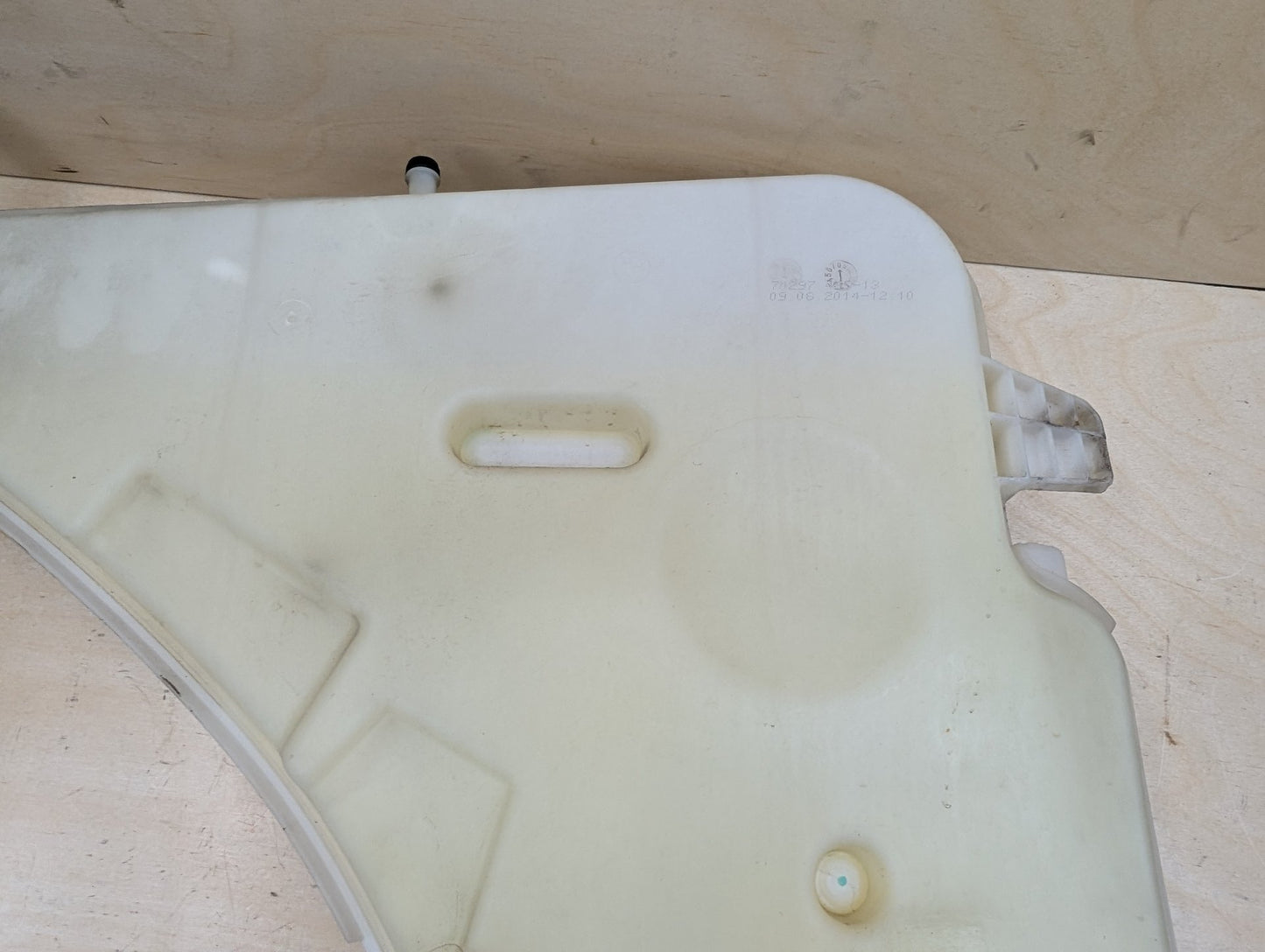 2012-2018 BMW 335i F30 Windshield Reservoir Tank Assembly 7241664