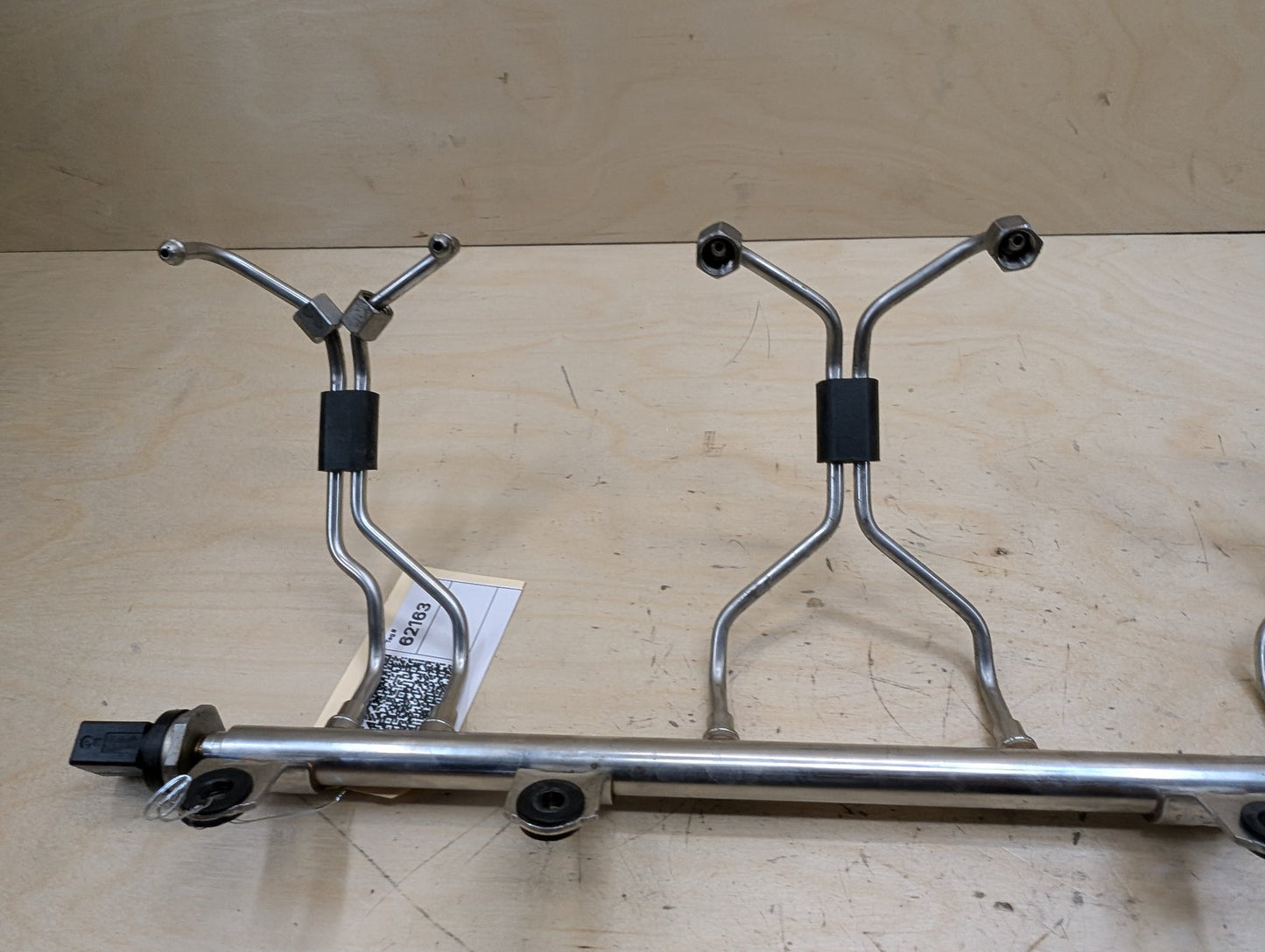 2015-2019 BMW F16 X6 N55B30M0 Engine Motor Fuel Injector Rail Line 7649710