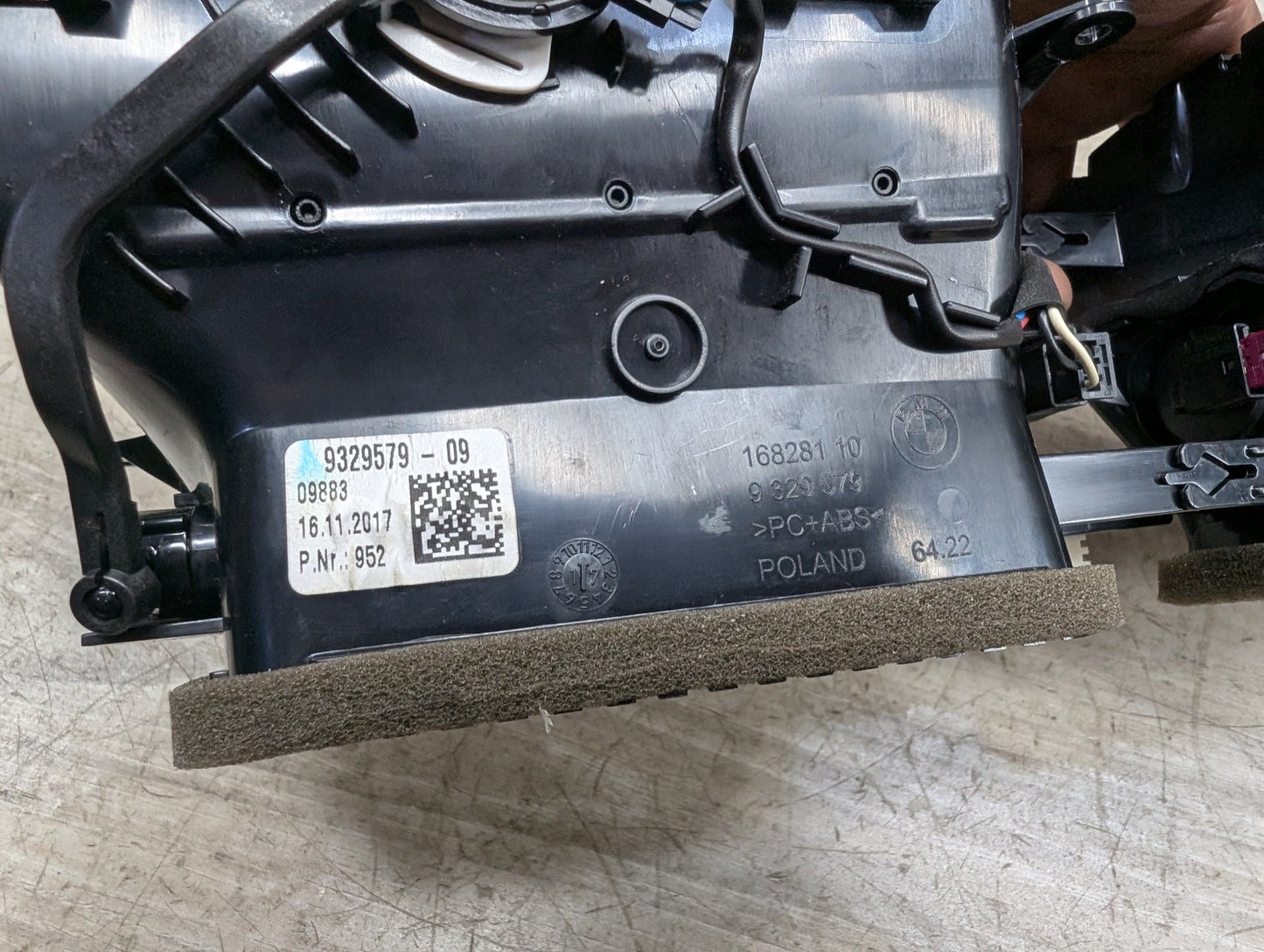 OEM BMW F90 G30 G31 G32 530 540 M550 M5 Center Dashboard AC Heat Fresh Air Vents