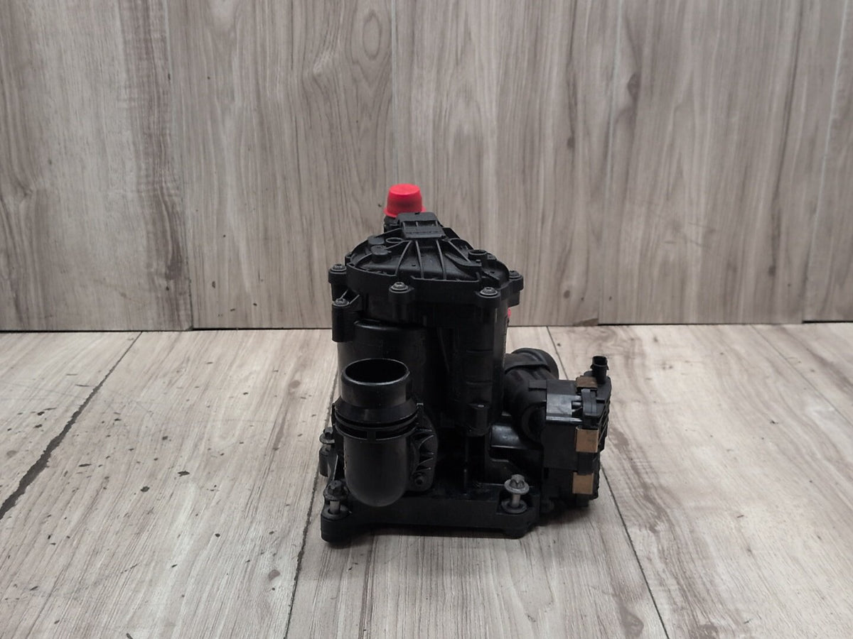 OEM BMW G01 G05 G20 G30 G42 M340 M440 Engine B58C Heat Management Module 8642559