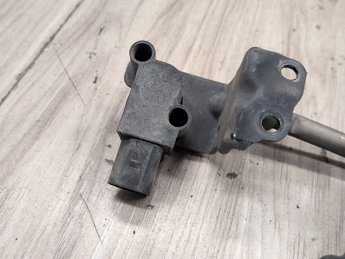 2015-2018 Audi Q3 8U Suspension Height Level Sensor 1K0941273M