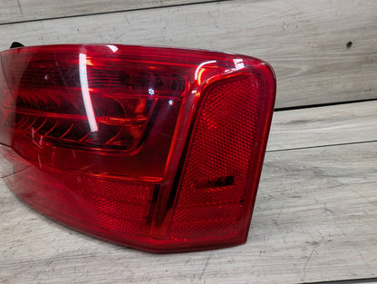 2008 - 2017 Audi S5 8T Rear Right Passenger Outer Tail Light 8T0945095J