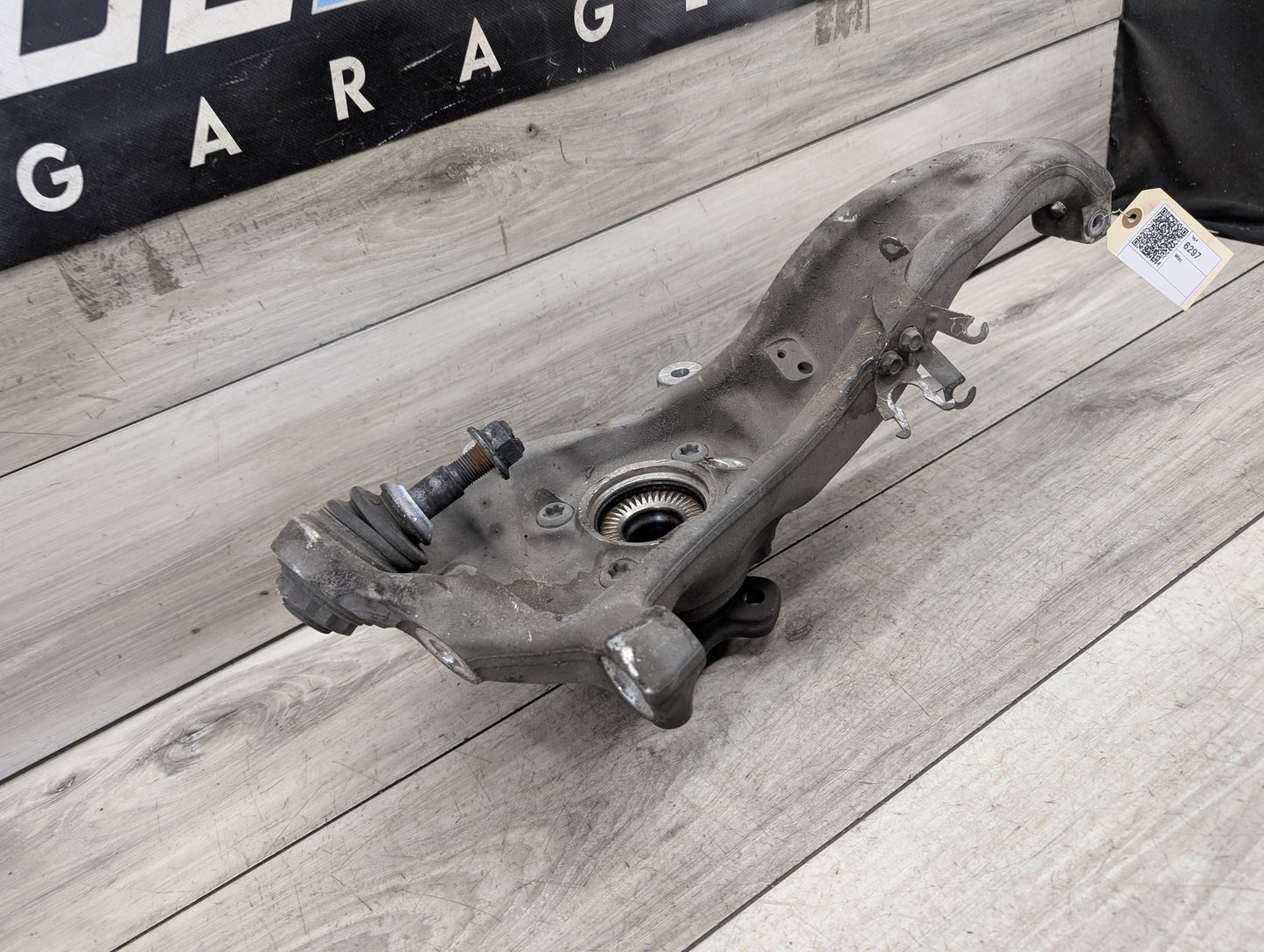 OEM BMW G30 530 540 M550 AWD Front Left Driver Hub Spindle Knuckle Wheel Bearing