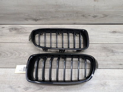 2012-2018 BMW 340i F30 Front Left Right Upper Bumper Cover Kidney Grilles SET 7405835
