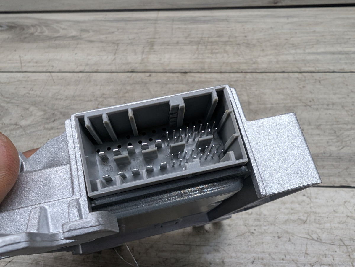 OEM BMW F44 F97 G20 G22 G26 G30 G80 HARMAN Sound Amplifier Booster ALEV3 HW 4.0