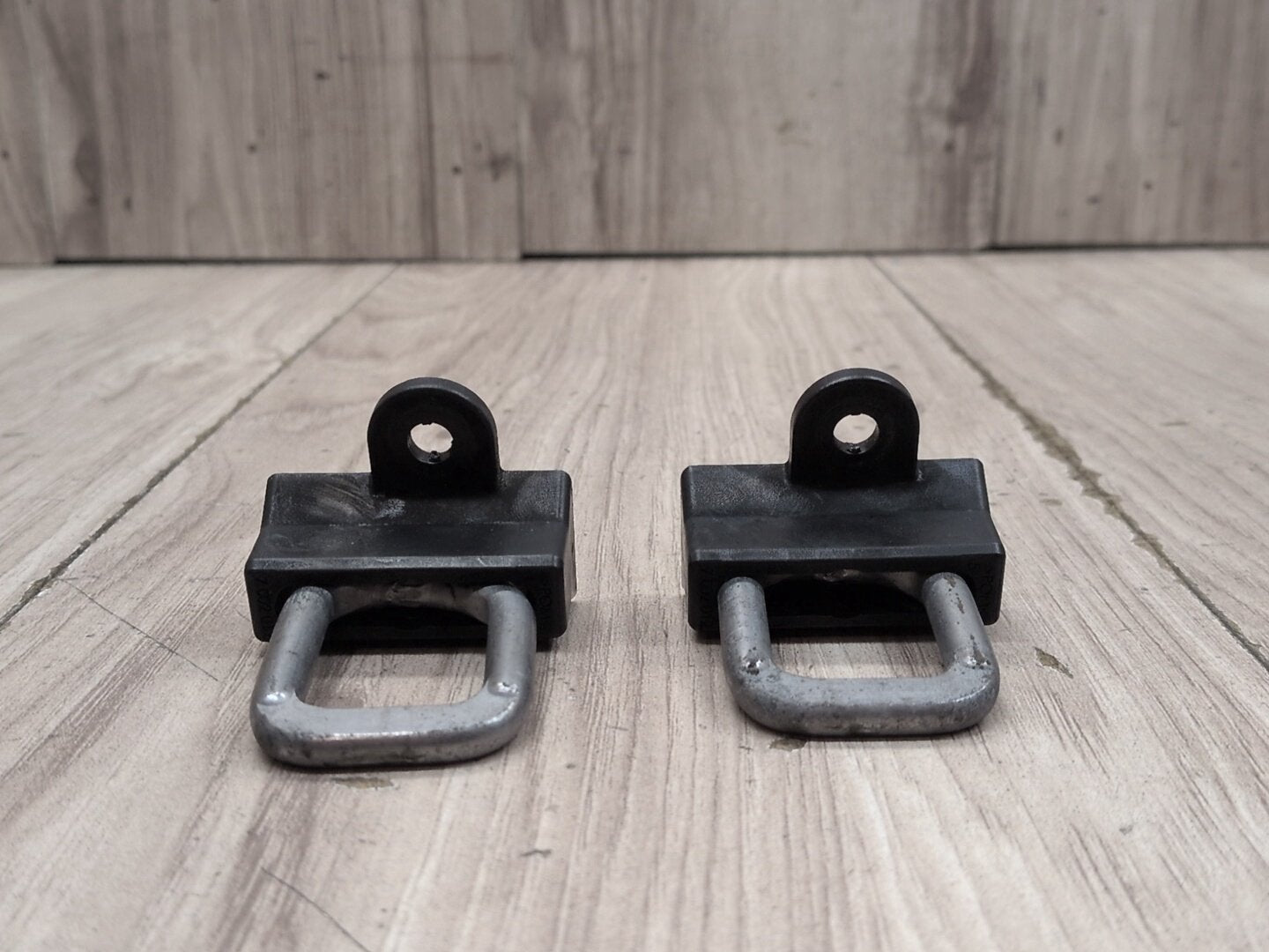 2011 BMW 328i E90 Hood Bonnet Safety Lock Latches SET 7002012