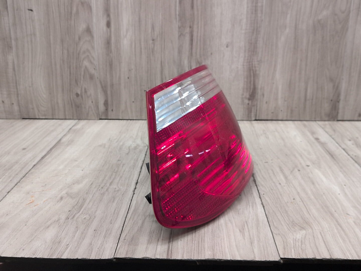 08-11 OEM BMW E82 E88 128 135 Rear Right Passenger Outer Tail Light Stop Light