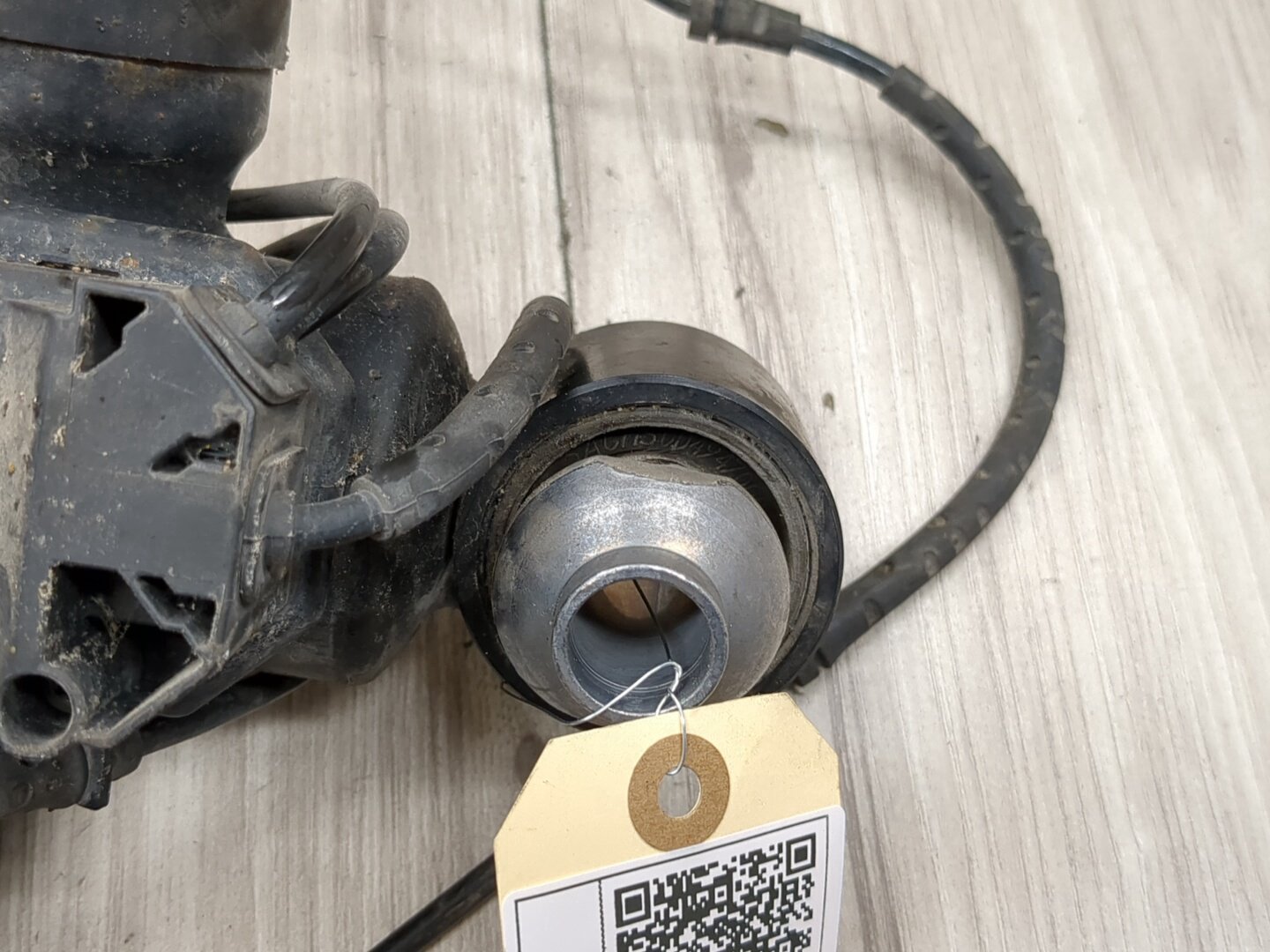 2013 BMW 750i F01 Rear Left Driver Spring Strut Shock Absorber 6858813 13-15 LCI OEM BMW F01 F02 750 760 B7 REAR Left Driver Air Strut Shock Absorber