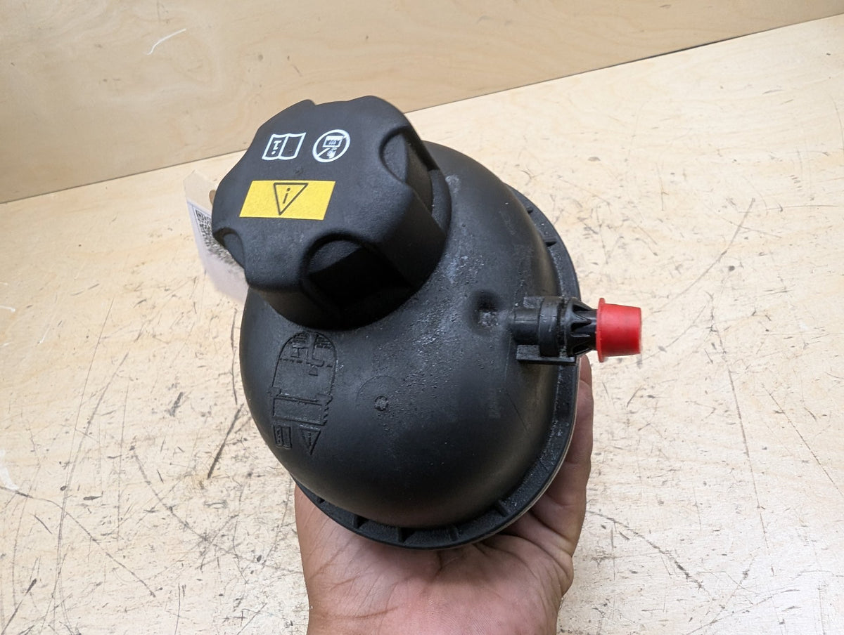 2019-2026 BMW X5 G05 Coolant Expansion Tank Reservoir 8610661 OEM