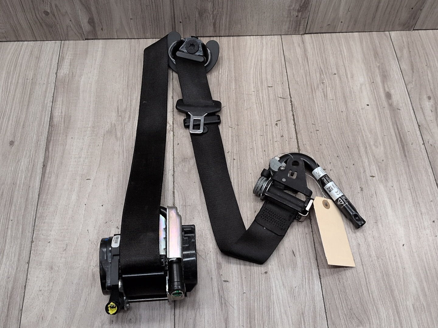 OEM BMW F15 F16 F85 F86 X5 X6 Front Right Passenger Seat Belt Retractor Black